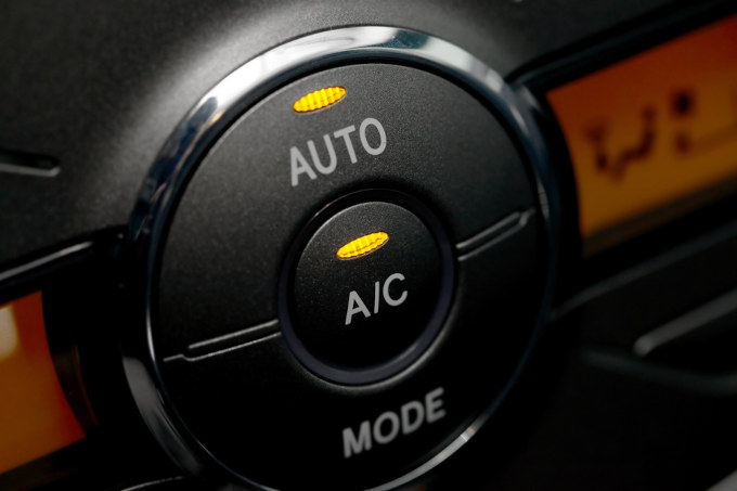 AC control knob